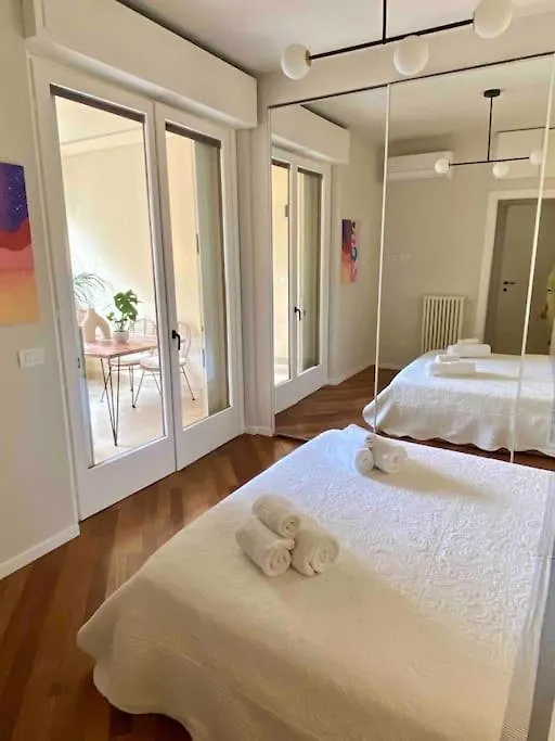 Appartamento Suite - Metropolitana Primaticcio M1 Milan Italy